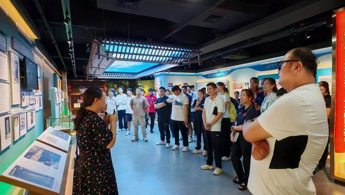 f02648eaa0282d44bcd080ba6c818de3